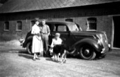 Cousin Hanne, Peder & Inge in the Farmyard